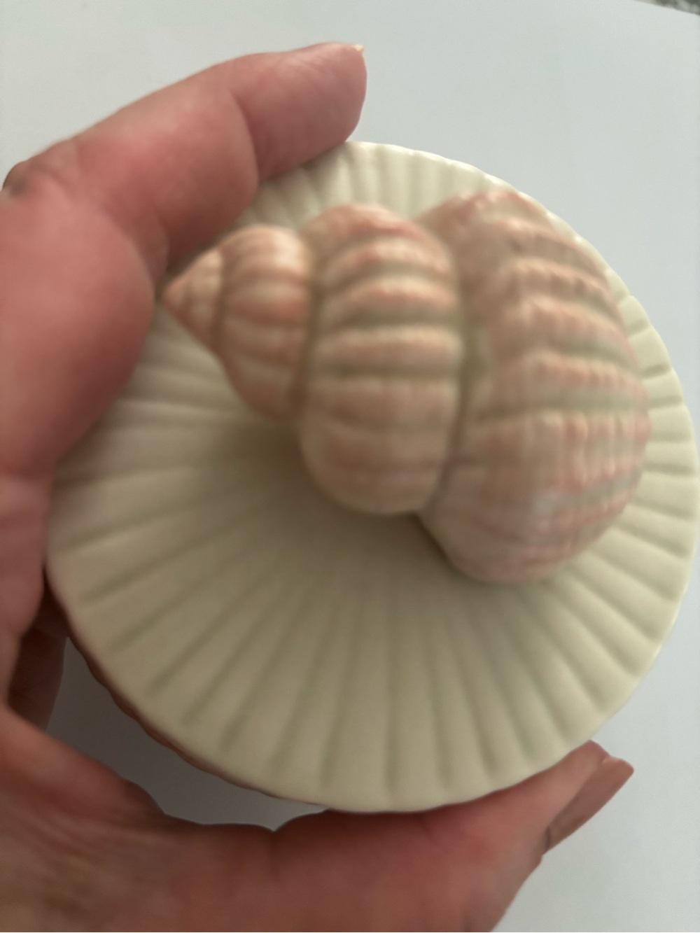 Vintage 80’s Coastal Seashell 🐚 Trinket Box Ceramic Final Sale